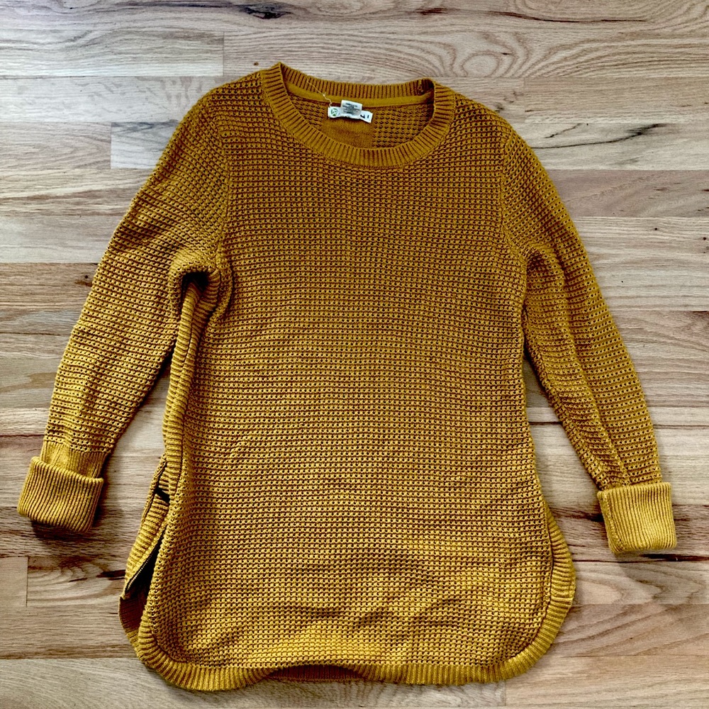 Akini Fall Mustard Sweater
